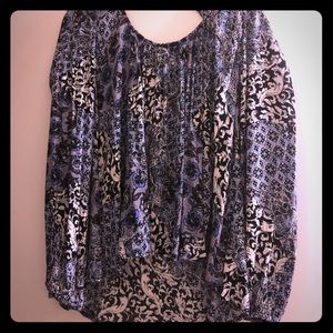 Flowy floral long-sleeved blouse